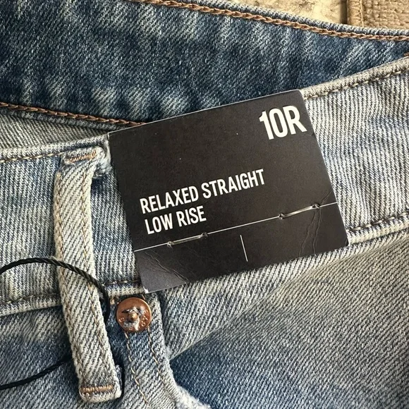 NWT relaxed straight low rise distressed jeans - Picture 3 of 7
